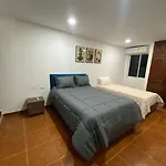 Modern Duplex 5 Minutes From The Historic Center